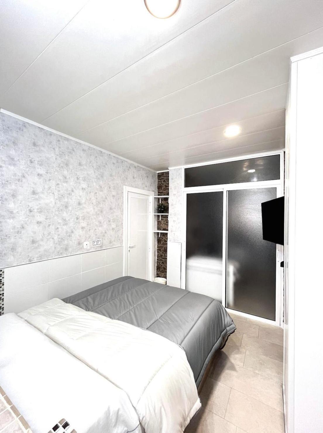 Apartamento En Casco Antiguo De Alicante Bagian luar foto